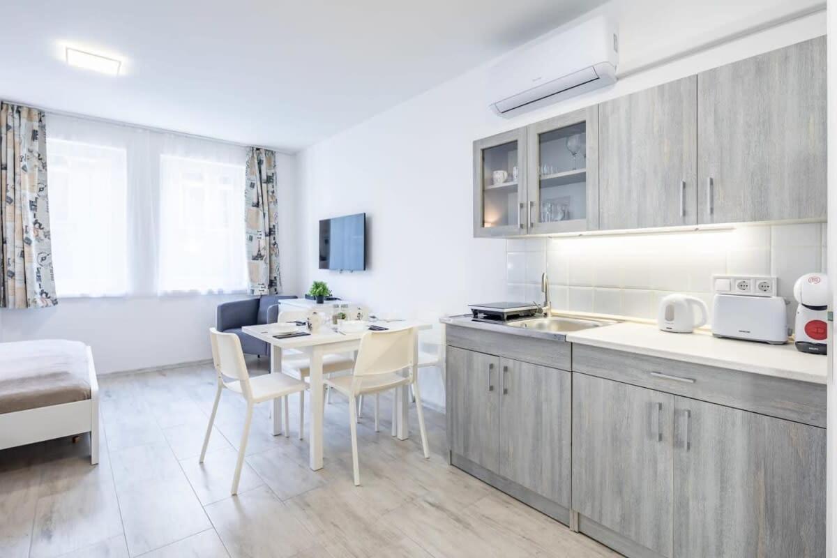 Convenient 2-Room Central Apartment Budapeste Exterior foto